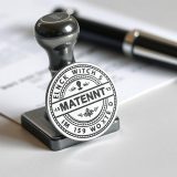 Co powinna zawierać pieczątka firmowa i jej wymogi prawne